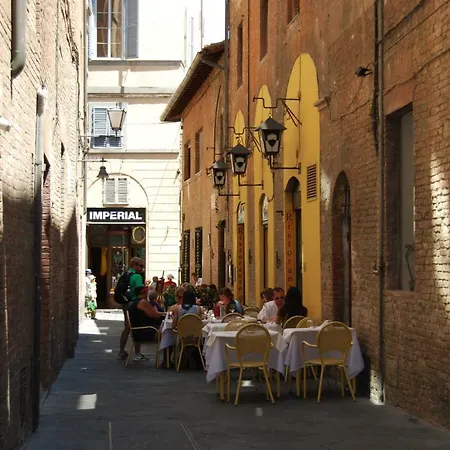 Antica Dimora Del Buongoverno Guest house
