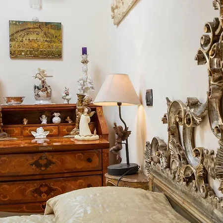 Antica Dimora Del Buongoverno * Siena