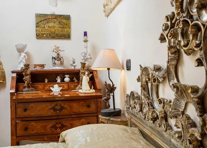 Antica Dimora Del Buongoverno * Siena