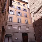 Antica Dimora Del Buongoverno Gasthuis *